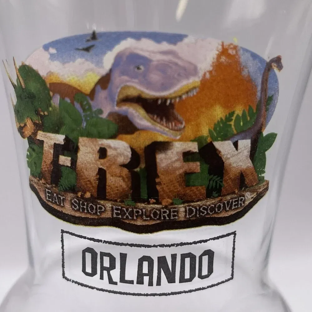 T Rex Restaurant Disney Springs Orlando Souvenir Logo Hurricane Glass 16 oz